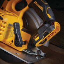 DEWALT | Brushless Circular Saw 7