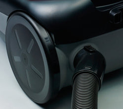 HITACHI | Vacuum Cleaner Drum Type 2200W 21Ltr Red | CV960F24CDSWR