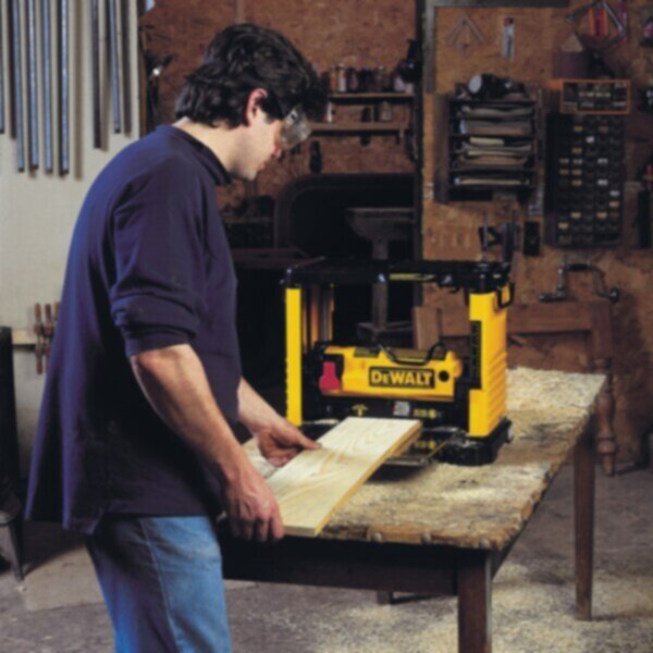 DEWALT | Planer Thicknesser 1800 W | DW733-GB