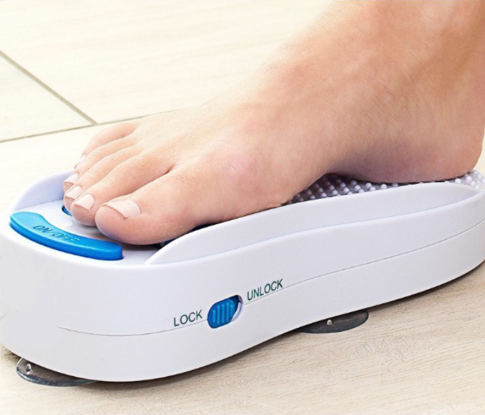HFE-123 Multi-purpose Hands-free Exfoliation Step  White | JPB3640