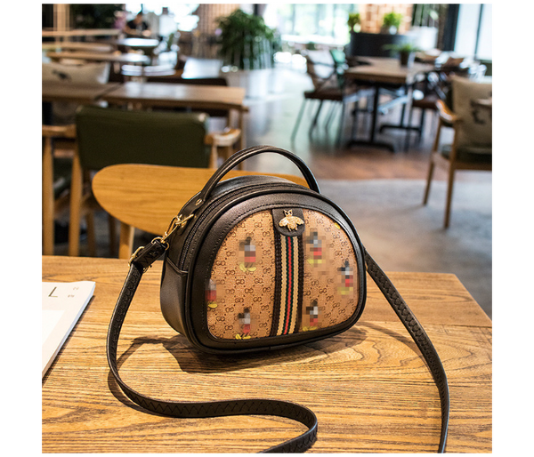 Cartoon Print Shell Small Bee Shoulder Trend Messenger Purse Handbag - Black | JPK3305