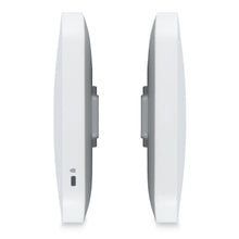 ENGENIUS | Wi-Fi 6 Managed Indoor 2Ã—2 Wireless Access Point | EWS357AP