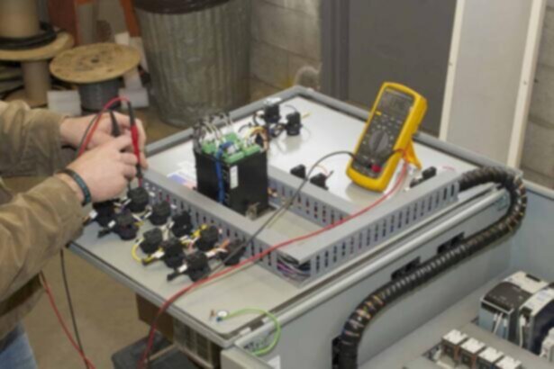 FLUKE | 87V Industrial Multimeter | 87-5