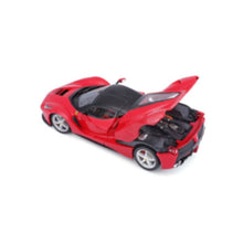 BBURAGO | 18-26001 1/24 Ferrari R & P (W/O Stand) - Laferrari | 47526001