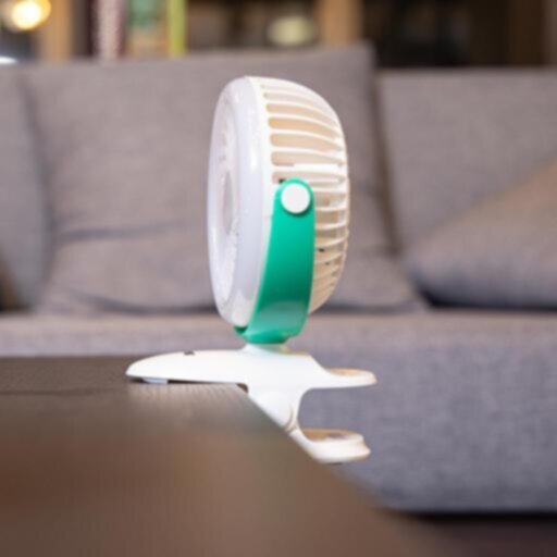 GEEPAS | Rechargeable Clip Fan with Light | GF21137