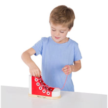 MELISSA & DOUG | Lacing Shoe | 46003018