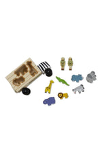 MELISSA & DOUG | Safari Animal Rescue Truck | 46015180