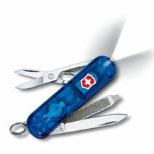 VICTORINOX | Swiss Army Knives | Signature Lite 7 Function Multi Pocket Utility Knife | 0.6228.T2