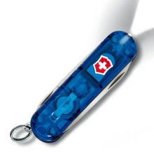 VICTORINOX | Swiss Army Knives | Signature Lite 7 Function Multi Pocket Utility Knife | 0.6228.T2