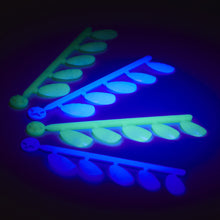 COOL MAKER | Goglam Nail Surprise Manicure Set with Surprise Feature Press on Nails and Polish | IBD106TOY02596