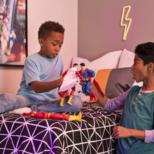 DC UNIVERSE | DC Comics 12