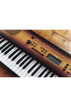YAMAHA | 61-Keys Digital Portable Keyboard Maple | PSRE360MA