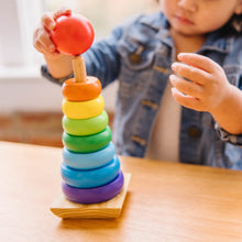 MELISSA & DOUG | Rainbow Stacker Classic Toy 18+ months | 46000576
