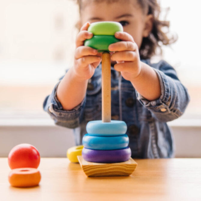 MELISSA & DOUG | Rainbow Stacker Classic Toy 18+ months | 46000576