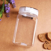 ROYALFORD | Pet Plastic Canister with Lid 600Ml | RF9814