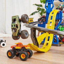 Monster Jam Garage Playset and Storage with Exclusive Grave Digger Monster Truck | IBD106TOY02712