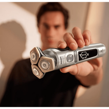 PHILIPS | S900 Prestige Wet & Dry Electric Shaver with Skin IQ | SP9871/22