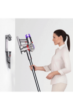 DYSON | SV25 V8 Silver/Nickel Vacuum Cleaner | TE0206512