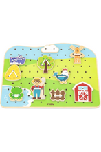 VIGA | Wooden Farm Lacing Game Set | 44637