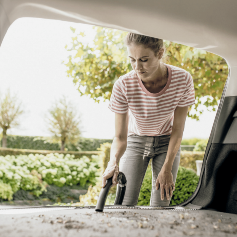 KARCHER | Wet & Dry Vacuum Cleaner 20L Drum Capacity | WD 4 V