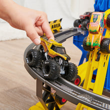 Monster Jam Garage Playset and Storage with Exclusive Grave Digger Monster Truck | IBD106TOY02712